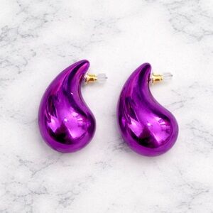 8 Other Reasons Droplet Teardrop Shaped Earrings in Metallic Pink